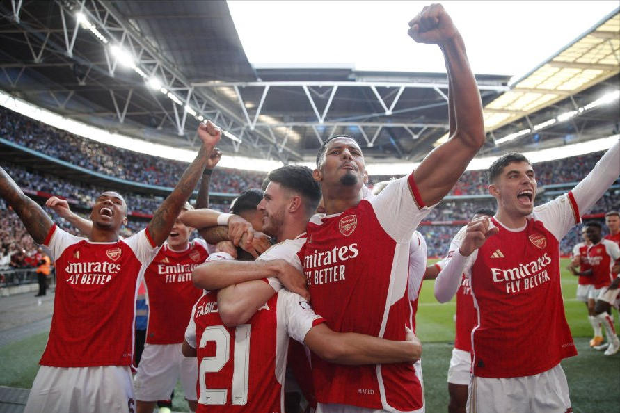  曼城青训小将救主，替补绝平阿森纳  